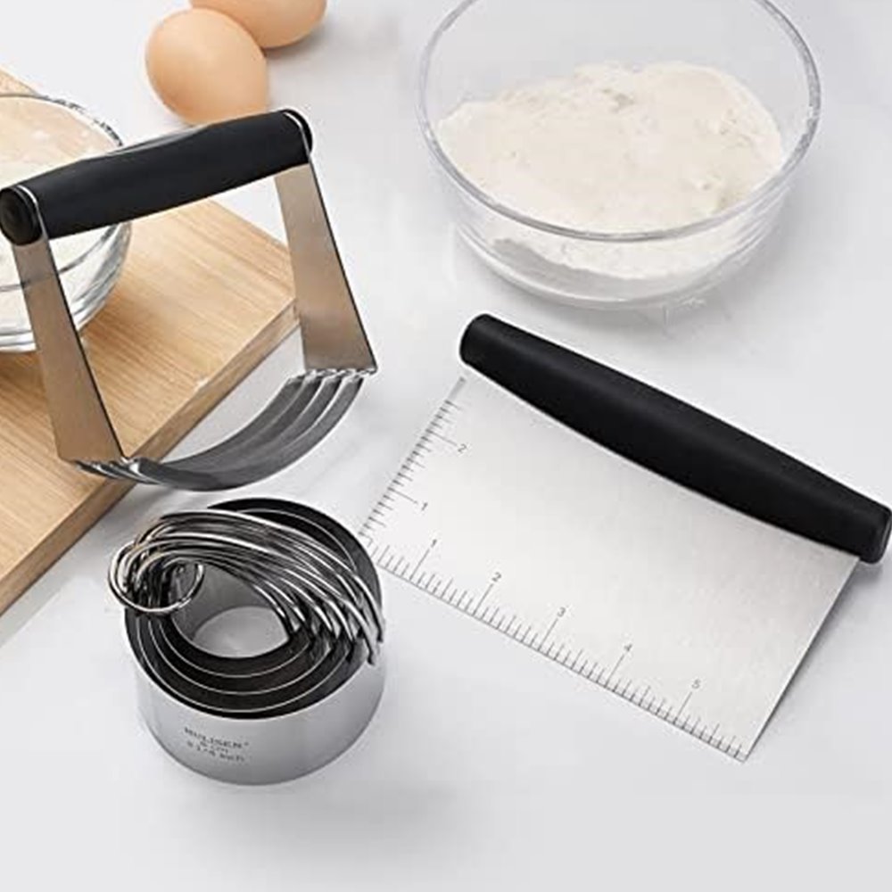 Baking Set: Biscuit Cutters, Pastry Scraper & Dough Blender — photo 7 of 7